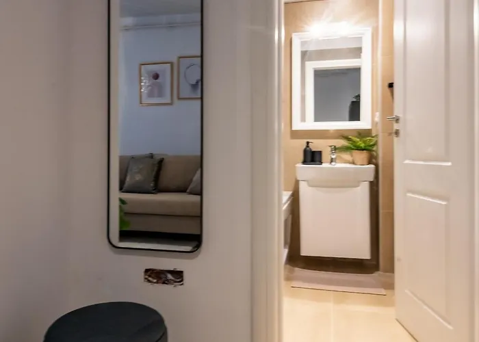 Apartment 627 *