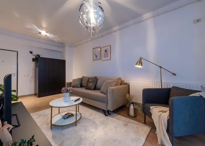 627 Apartment