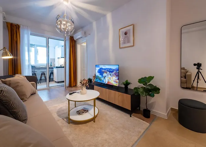 627 Apartment