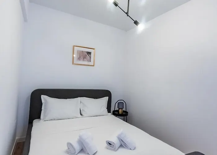 Apartment 627