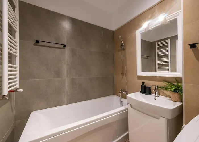 Apartment 627
